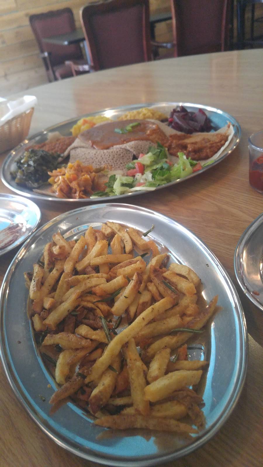 Blue Nile Ethiopian Kitchen | restaurant | 1788 Madison Ave, Memphis, TN 38104, USA | 9014747214 OR +1 901-474-7214