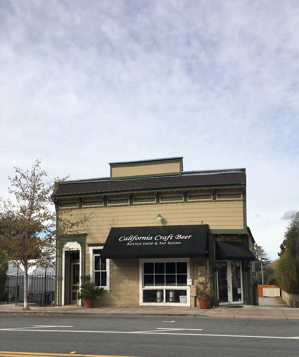 California Craft Beer | restaurant | 43377 Mission Blvd, Fremont, CA 94539, USA | 5106562337 OR +1 510-656-2337