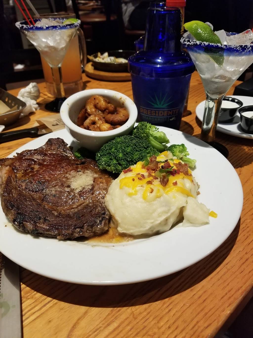 Chilis Grill & Bar | restaurant | 3196 N. Gloster, Tupelo, MS 38804, USA | 6626208883 OR +1 662-620-8883