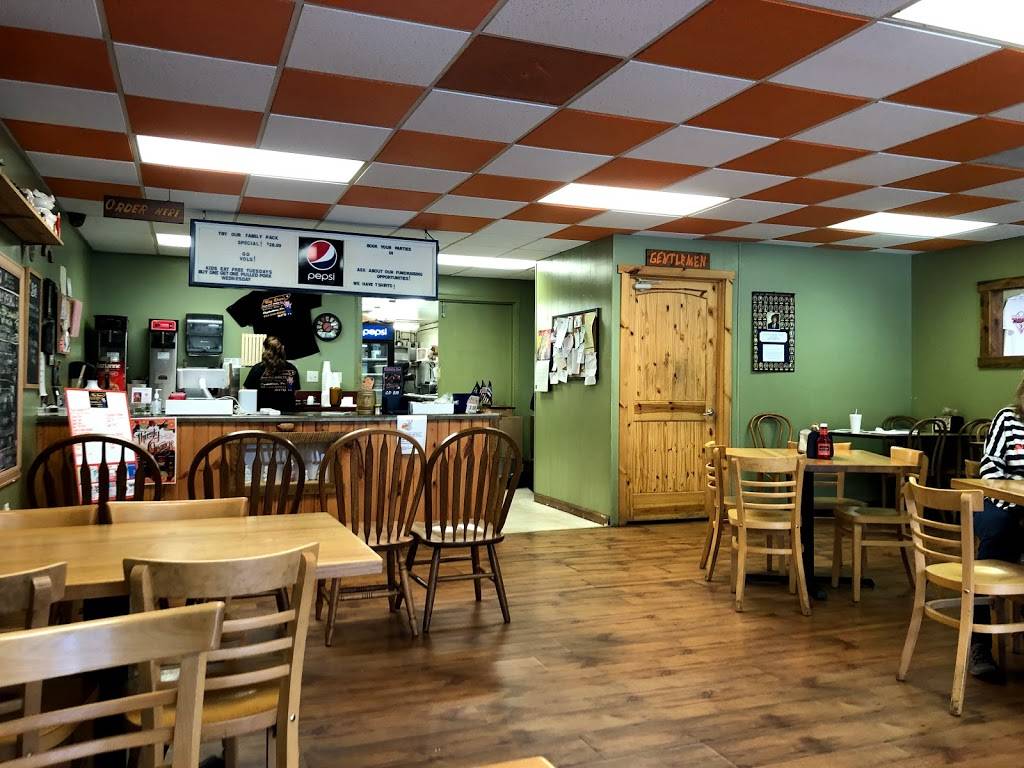 Big Dans BBQ | restaurant | 635 E Elk Ave, Elizabethton, TN 37643, USA | 4235422272 OR +1 423-542-2272