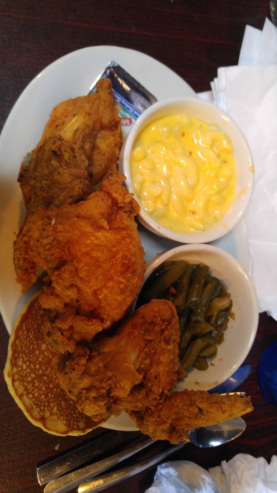 Blue Isle Home-Style Restaurant and Bar | restaurant | 410 Boone Ave, Winchester, KY 40391, USA | 8593854488 OR +1 859-385-4488