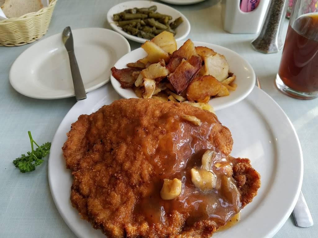 Bavarian Restaurant | restaurant | 5512 FM78, Kirby, TX 78219, USA | 2106627500 OR +1 210-662-7500