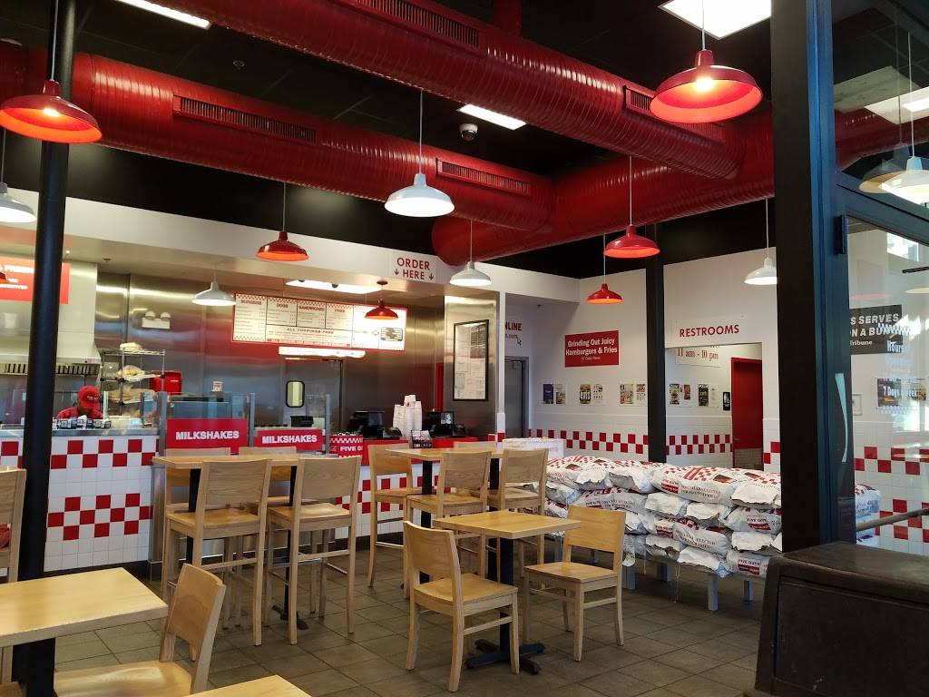Five Guys | meal takeaway | 1456 E 53rd St, Chicago, IL 60615, USA | 7733636090 OR +1 773-363-6090