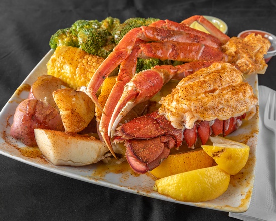 fishermans Island | meal takeaway | 1511 W Jefferson St, Joliet, IL 60435, USA | 8155824876 OR +1 815-582-4876