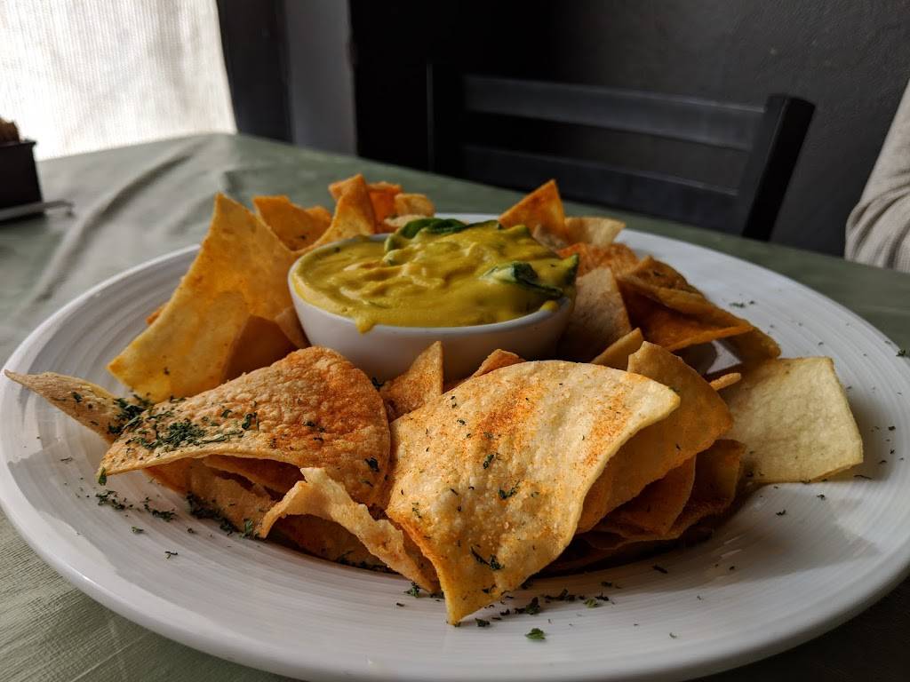 Señor Veggie | restaurant | 620 S Presa St, San Antonio, TX 78210, USA | 2102280073 OR +1 210-228-0073