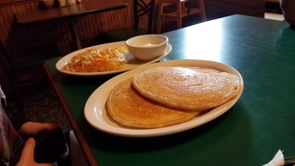 Rockys Cozy Kitchen | restaurant | 145 S 8th St, Medford, WI 54451, USA | 7157482434 OR +1 715-748-2434