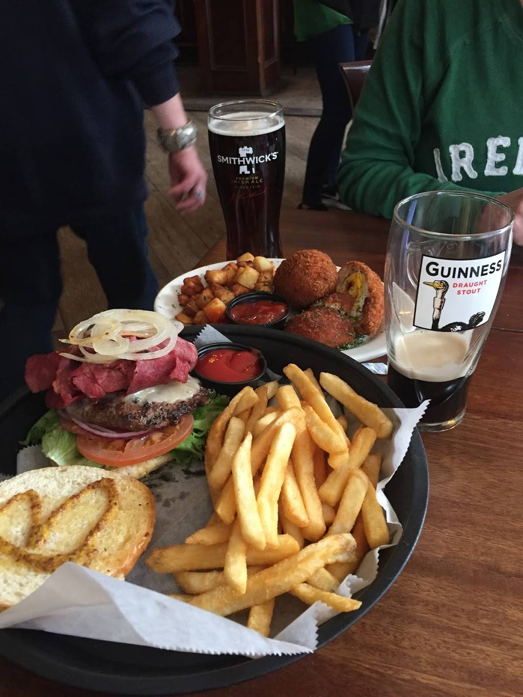 Bootleggers on Broadway | restaurant | 200 Broadway, Troy, NY 12180, USA | 5188744475 OR +1 518-874-4475