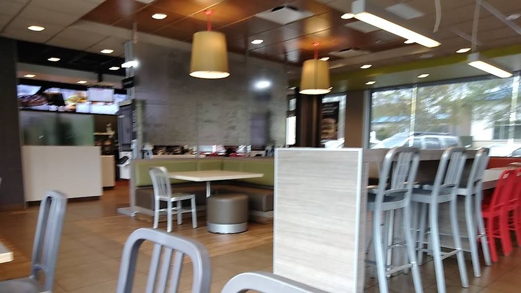 McDonalds | cafe | 27422 US-27, Leesburg, FL 34748, USA | 3523656595 OR +1 352-365-6595