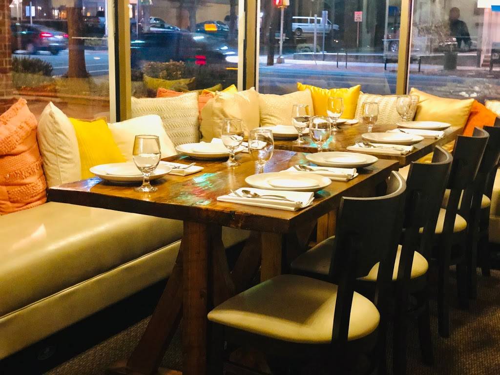 Chimney Indian Kitchen + Bar | restaurant | D, 306 W Franklin St F STE, Chapel Hill, NC 27516, USA | 9842343671 OR +1 984-234-3671