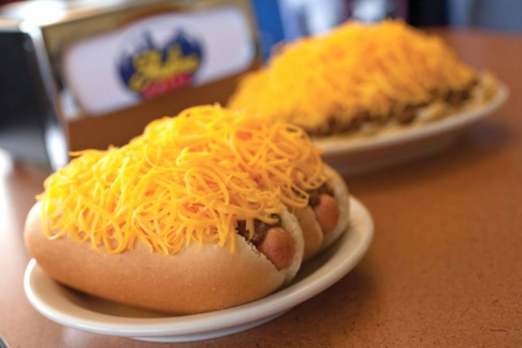 Skyline Chili | restaurant | 96 Blackburn Ln, Dry Ridge, KY 41035, USA | 8598243929 OR +1 859-824-3929