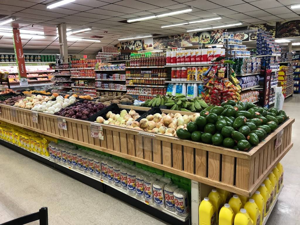 La Placita Latina Supermarket | restaurant | 519 E Vine St, Kissimmee, FL 34744, USA | 4074837934 OR +1 407-483-7934