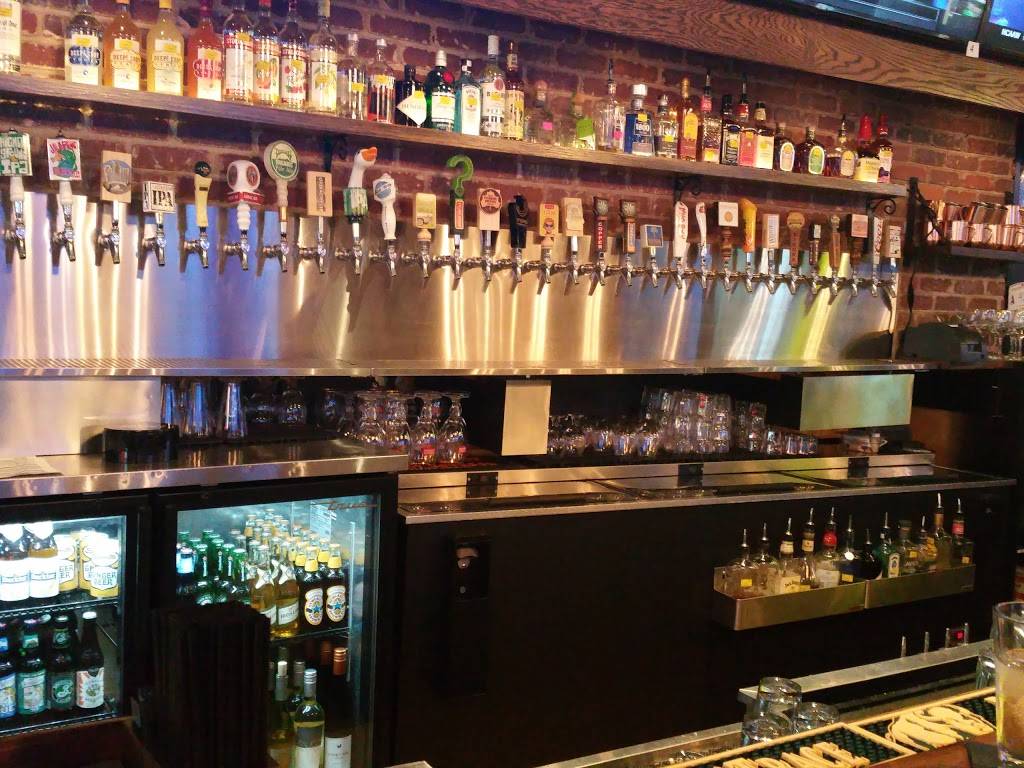 Eds Tavern | restaurant | 2200 Park Rd, Charlotte, NC 28203, USA | 7043350033 OR +1 704-335-0033