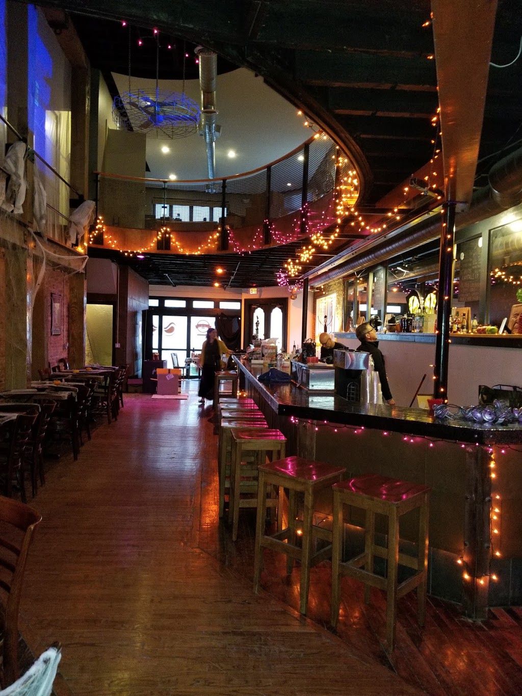 Alley Cat Cafe | cafe | 31 N Saginaw St, Pontiac, MI 48342, USA | 2484997427 OR +1 248-499-7427