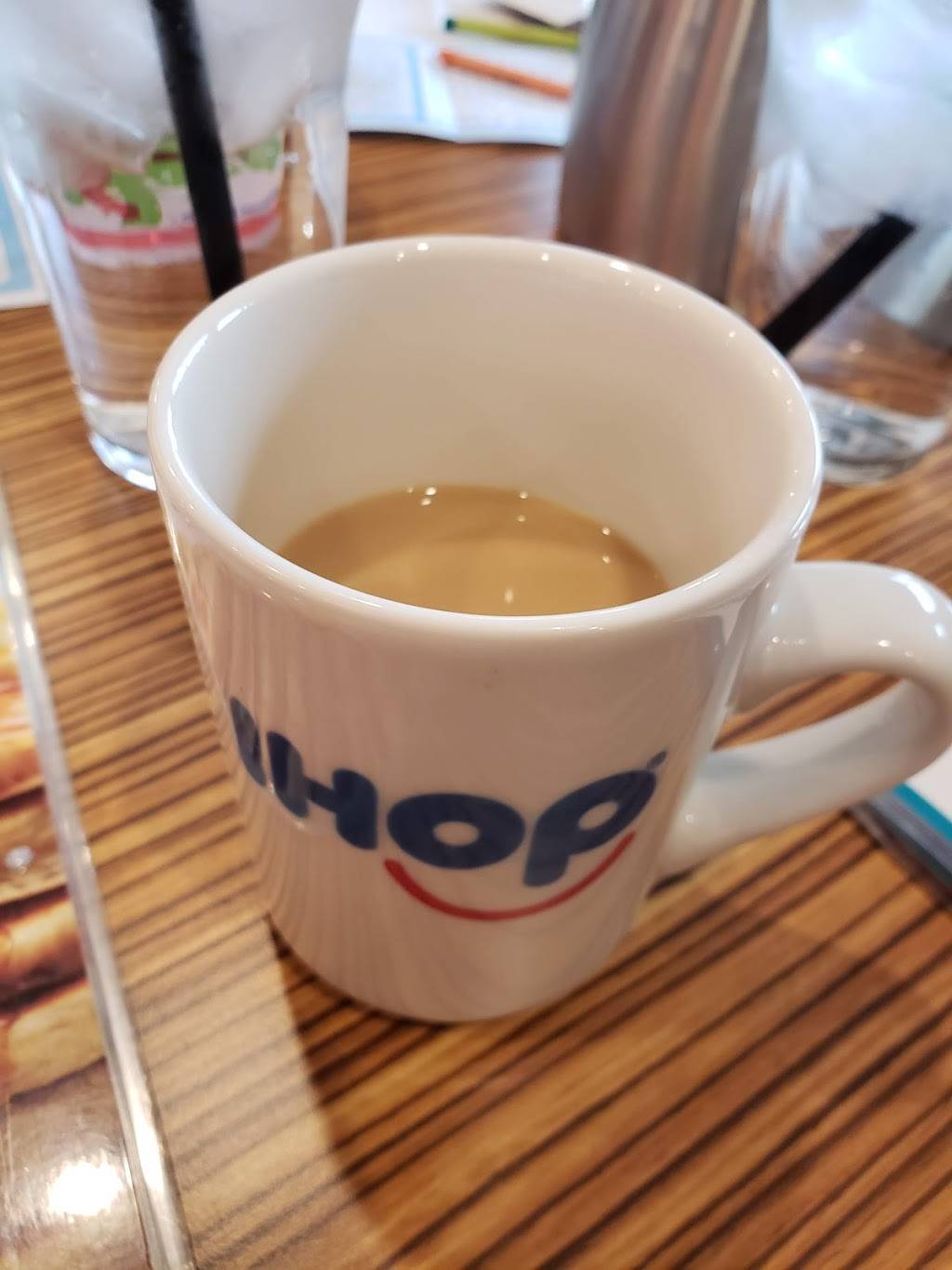 IHOP | restaurant | 4201 W Bell Rd, Phoenix, AZ 85053, USA | 6022989274 OR +1 602-298-9274