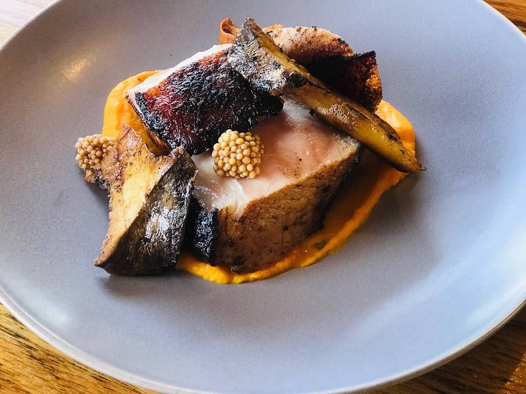 Holy Grail Pub | restaurant | 8240 Preston Rd #150, Plano, TX 75024, USA | 9723776633 OR +1 972-377-6633