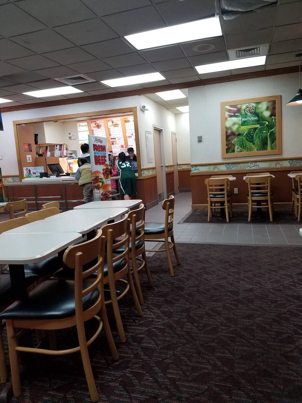Wendys | restaurant | 657 W Main St, Norwich, CT 06360, USA | 8602374075 OR +1 860-237-4075
