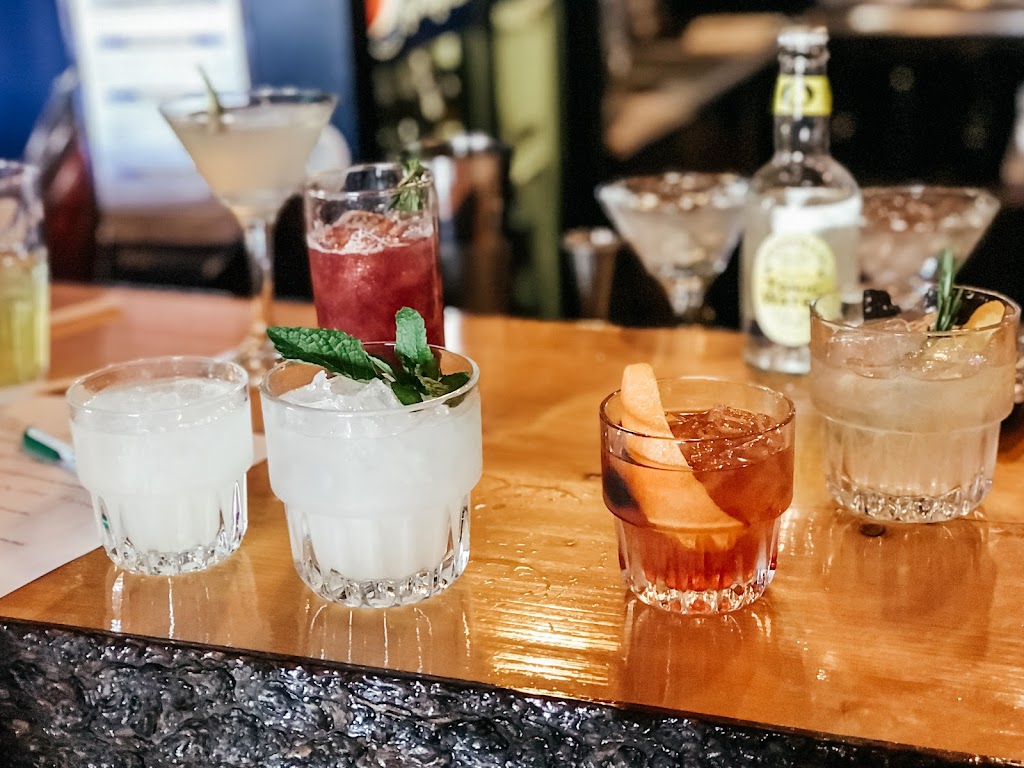 Cascade Restaurant & Pub | restaurant | 3719 MN-61, Lutsen, MN 55612, USA | 2183872911 OR +1 218-387-2911