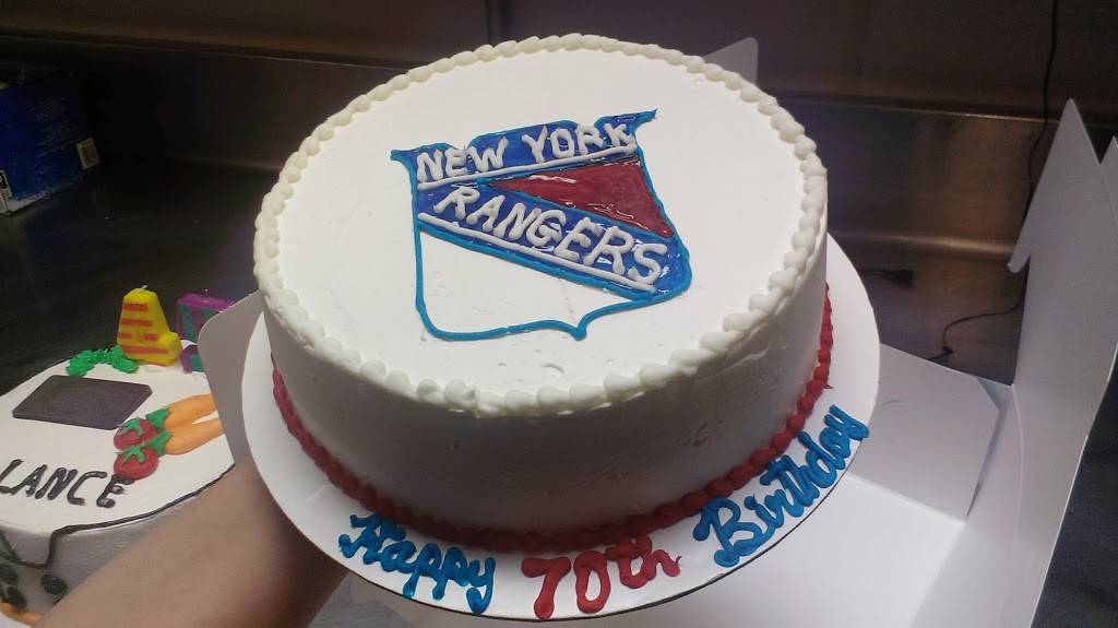 Dunkin | bakery | 7644 W US-192, Kissimmee, FL 34747, USA | 4073977060 OR +1 407-397-7060