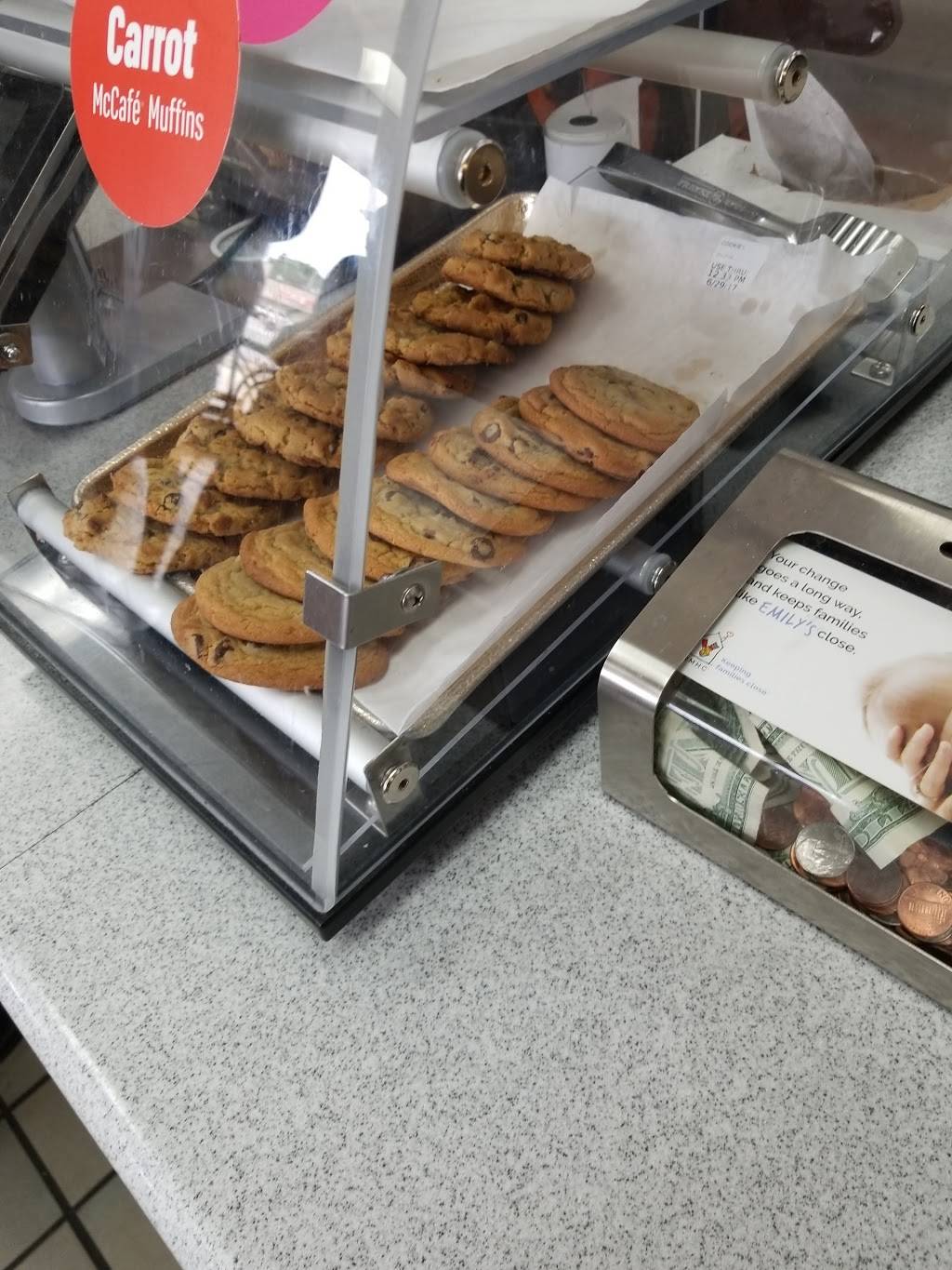 McDonalds | cafe | 5133 W North Ave, Chicago, IL 60639, USA | 7732378655 OR +1 773-237-8655