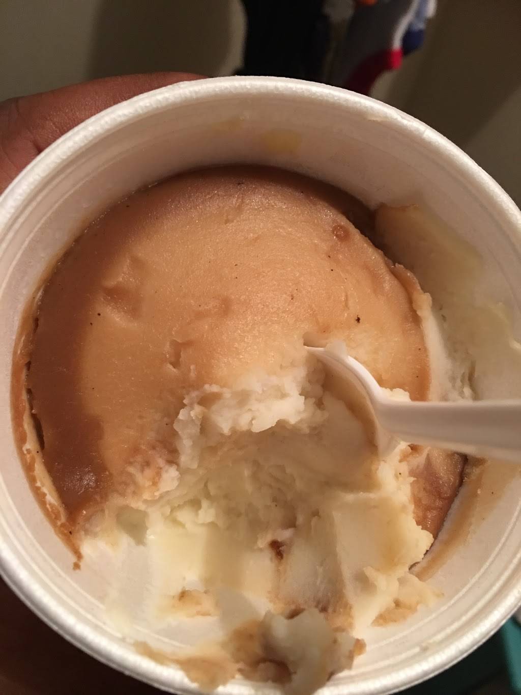 KFC | restaurant | 5662 Georgetown Rd, Indianapolis, IN 46254, USA | 3173887625 OR +1 317-388-7625