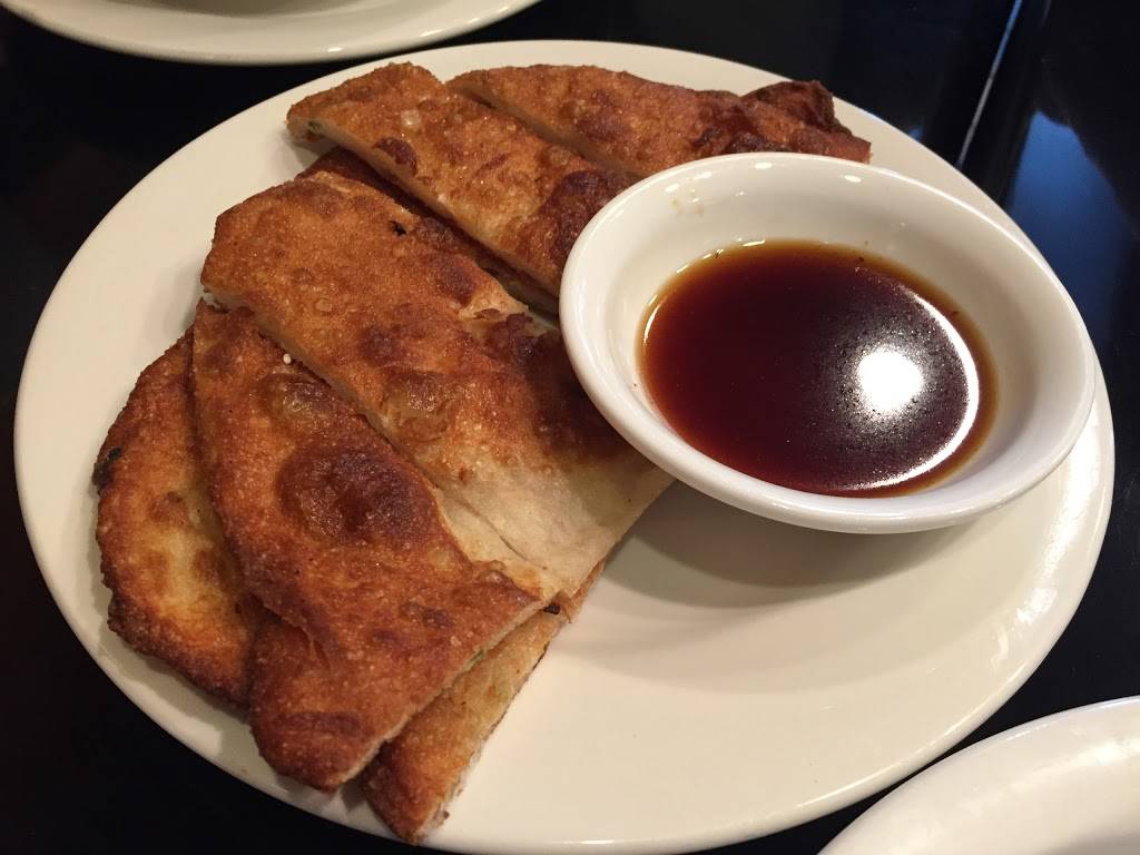 Ivy Wok | restaurant | 316 Elm St, New Haven, CT 06511, USA | 2035628800 OR +1 203-562-8800