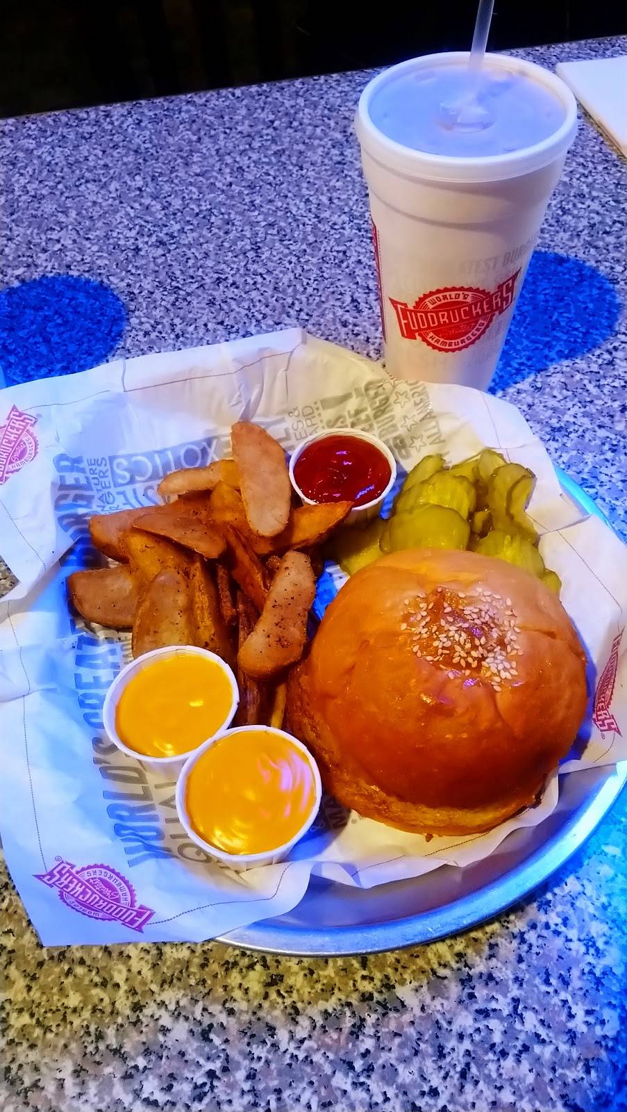 Fuddruckers | restaurant | 100 Destination Blvd, Anderson, SC 29621, USA | 8642220145 OR +1 864-222-0145