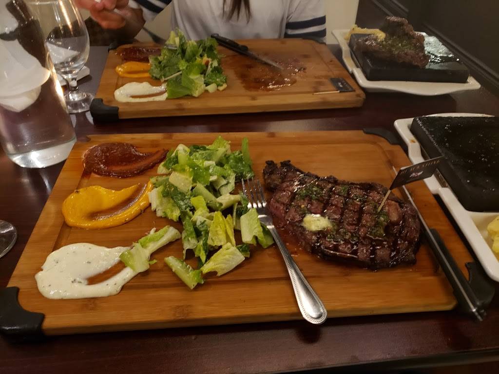 Blackstone Steakhouse and Grill - Brampton | restaurant | 31 George St N, Brampton, ON L6X 1R3, Canada | 9054513384 OR +1 905-451-3384