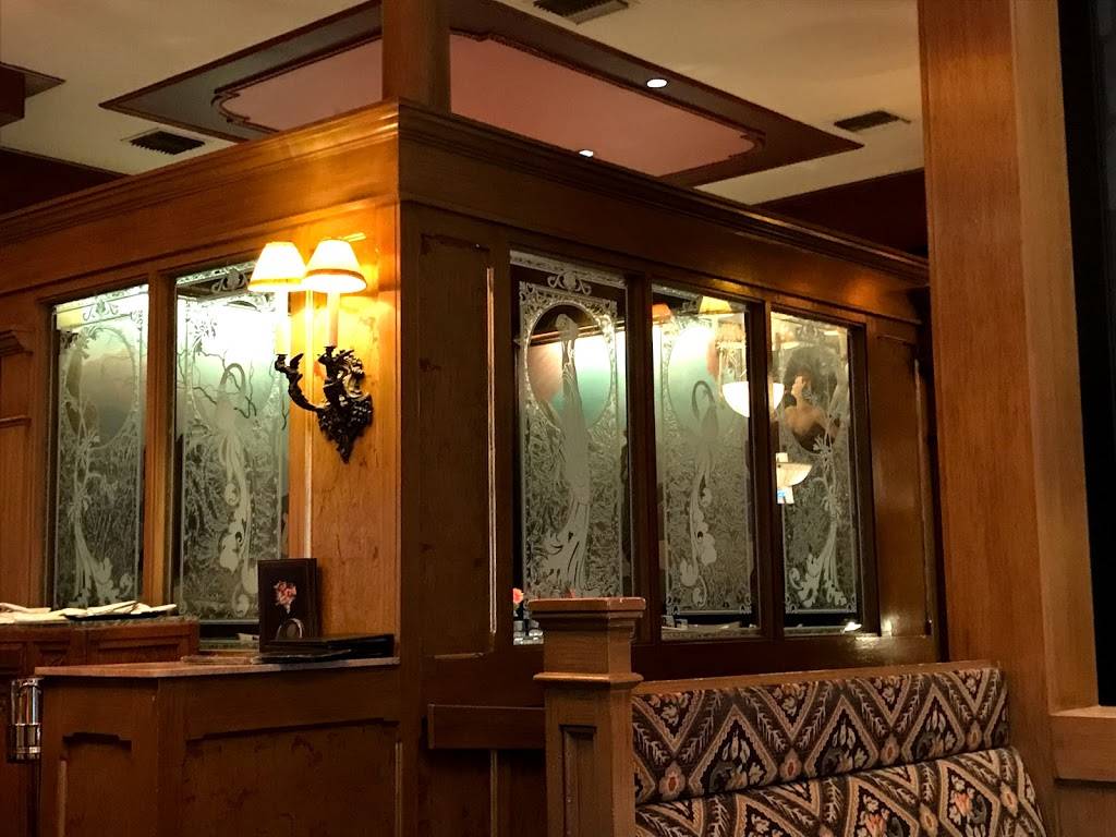 Johnnys Downtown | restaurant | 1406 W 6th St, Cleveland, OH 44113, USA | 2166230055 OR +1 216-623-0055