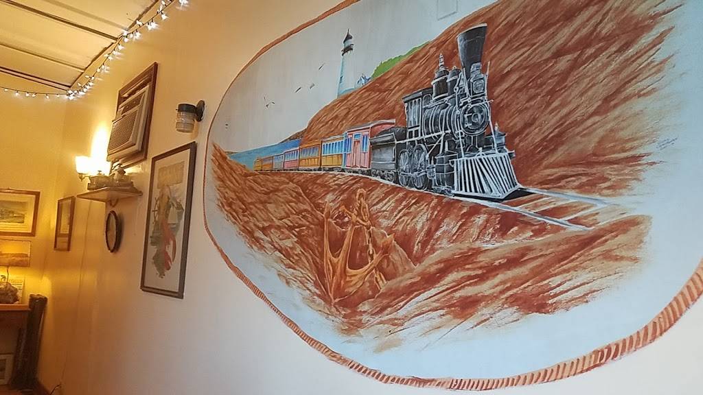 Reunion Station | restaurant | 21 Center St, Damariscotta, ME 04543, USA | 2075635557 OR +1 207-563-5557