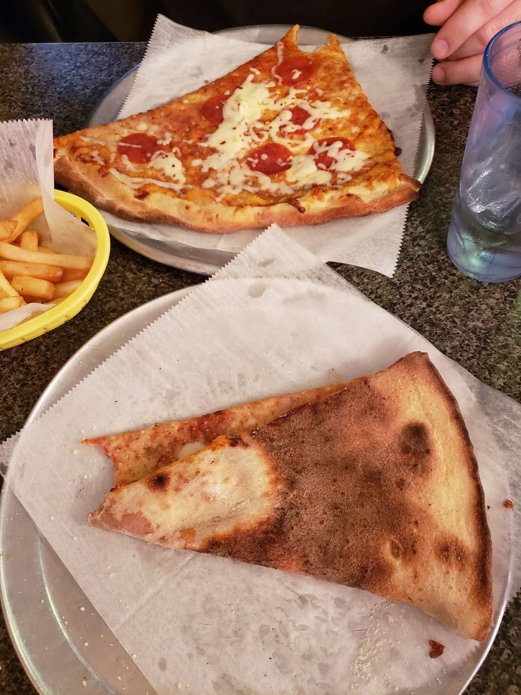 Old City Pizza | restaurant | 100 N 3rd St, Philadelphia, PA 19106, USA | 2155749494 OR +1 215-574-9494