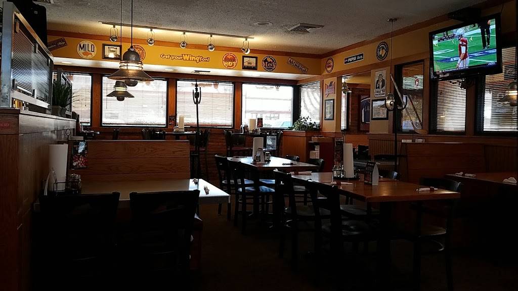 Pizza Hut | restaurant | 925 W Maple St, Hartville, OH 44632, USA | 3308778333 OR +1 330-877-8333