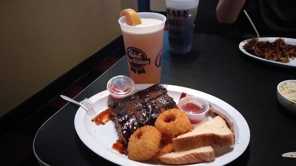 The Pig On Beale | restaurant | 167 Beale St, Memphis, TN 38103, USA | 9015291544 OR +1 901-529-1544