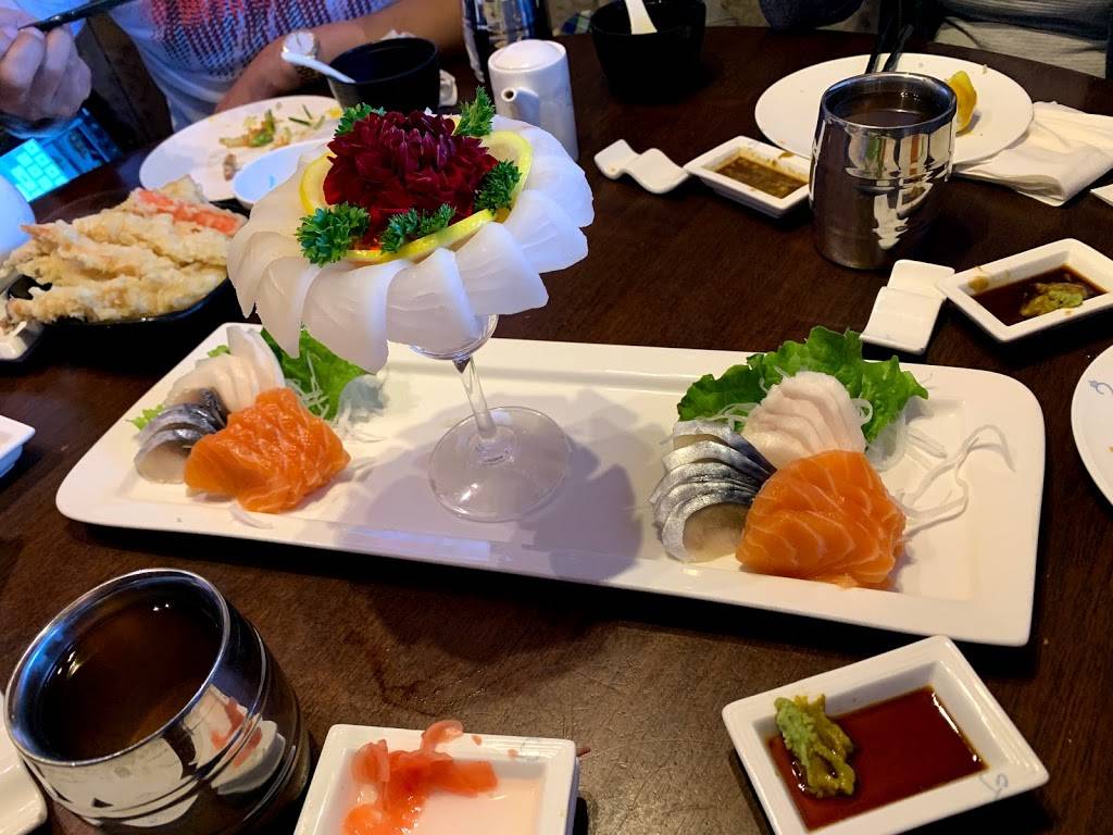 Cynthias Paradise | restaurant | 16715 Yonge St Unit 7, Newmarket, ON L3X 1X4, Canada | 9058982888 OR +1 905-898-2888