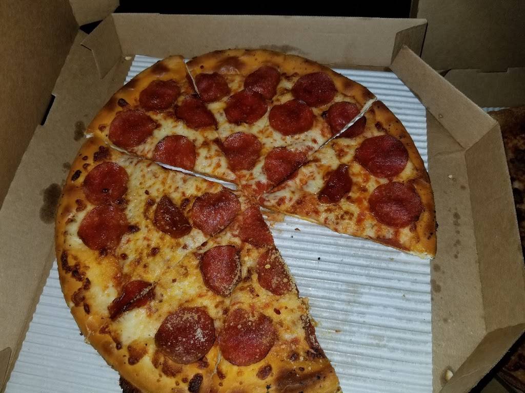 Pizza Hut | meal takeaway | 624 S Clovis Ave, Fresno, CA 93727, USA | 5592513000 OR +1 559-251-3000