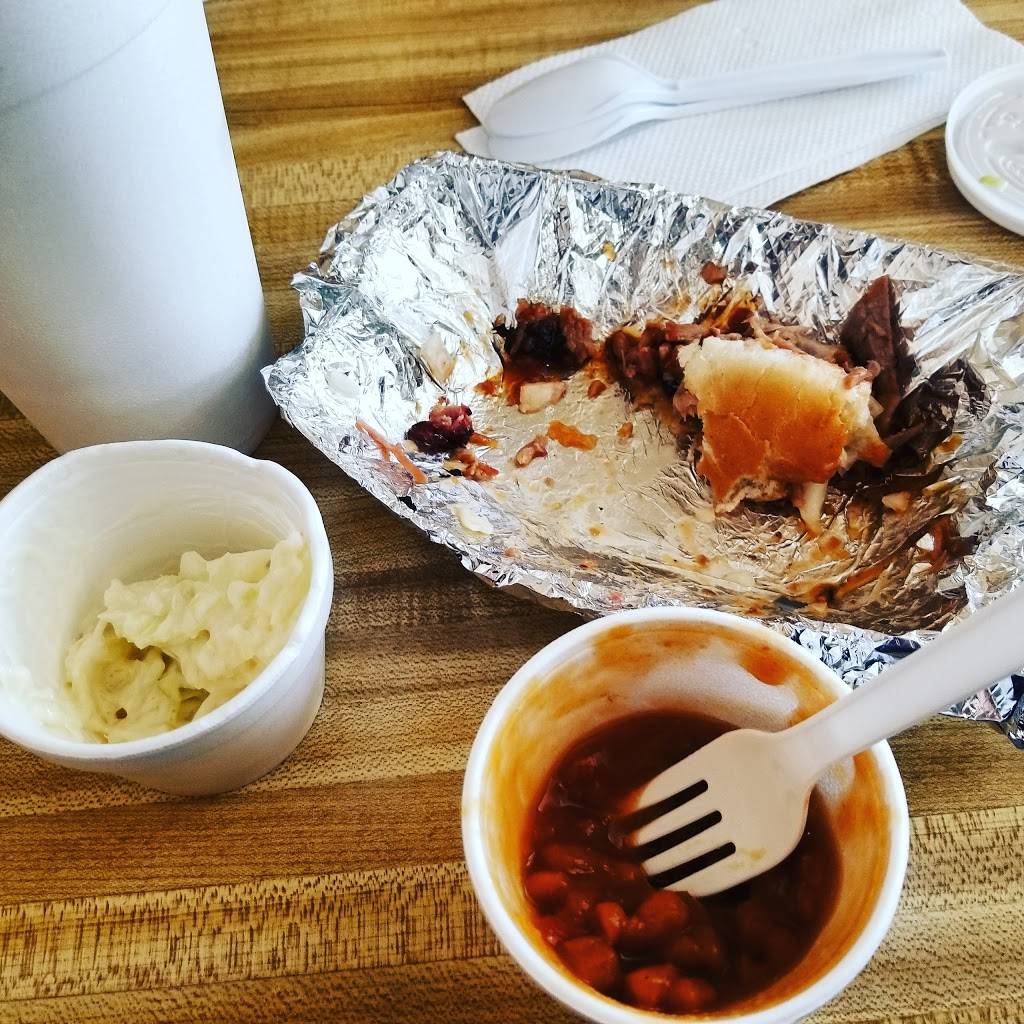 John Johns BBQ | restaurant | 103 N Mayor Caliper Drive, Colp, IL 62921, USA | 6189859885 OR +1 618-985-9885