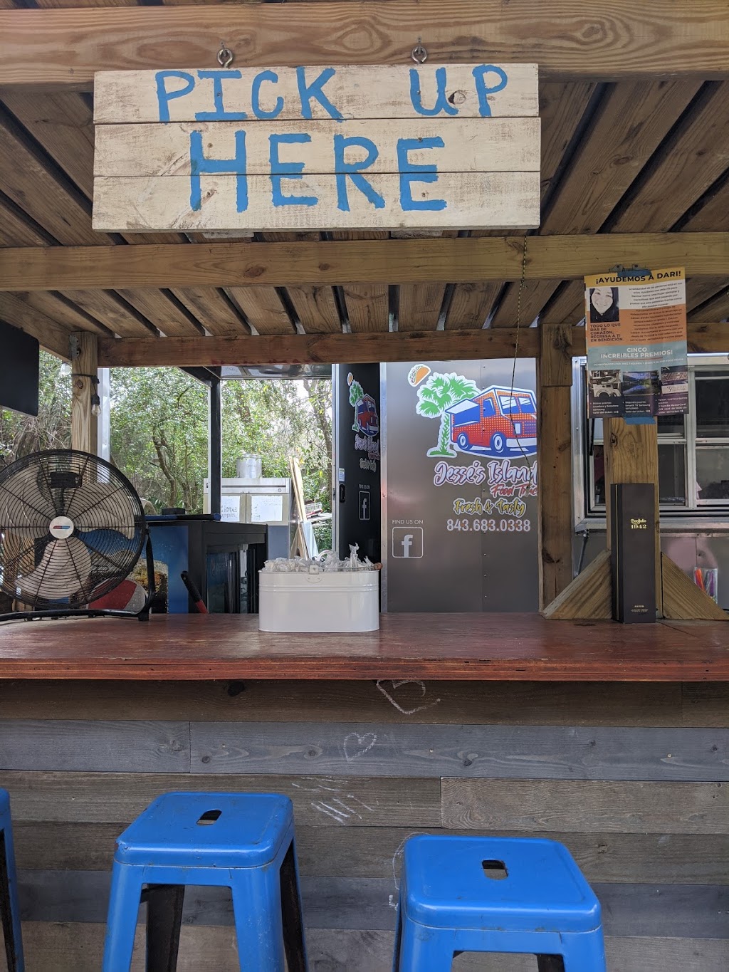 Jesse’s Island Food Truck | restaurant | 616 William Hilton Pkwy, Hilton Head Island, SC 29928, USA | 8436830338 OR +1 843-683-0338