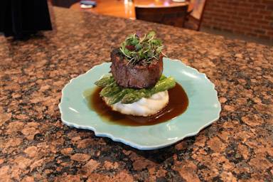 Bills Smokehouse | restaurant | 305 E Washington Center Rd, Fort Wayne, IN 46825, USA | 2604840411 OR +1 260-484-0411