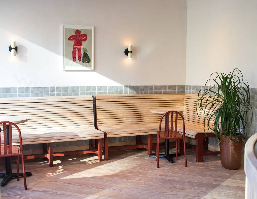 Winonas | restaurant | 676 Flushing Ave, Brooklyn, NY 11206, USA | 7183884900 OR +1 718-388-4900