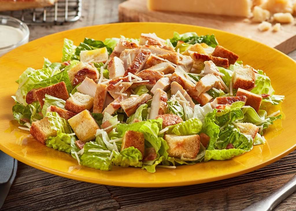 Zaxbys Chicken Fingers & Buffalo Wings | restaurant | 130 Smithfield Crossing Dr, Smithfield, NC 27577, USA | 9199381700 OR +1 919-938-1700