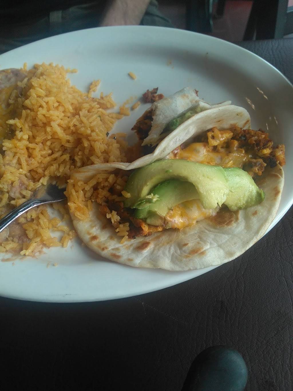 La Costeña Cafe | restaurant | 5823 W Burnham St, West Allis, WI 53219, USA | 4148376685 OR +1 414-837-6685