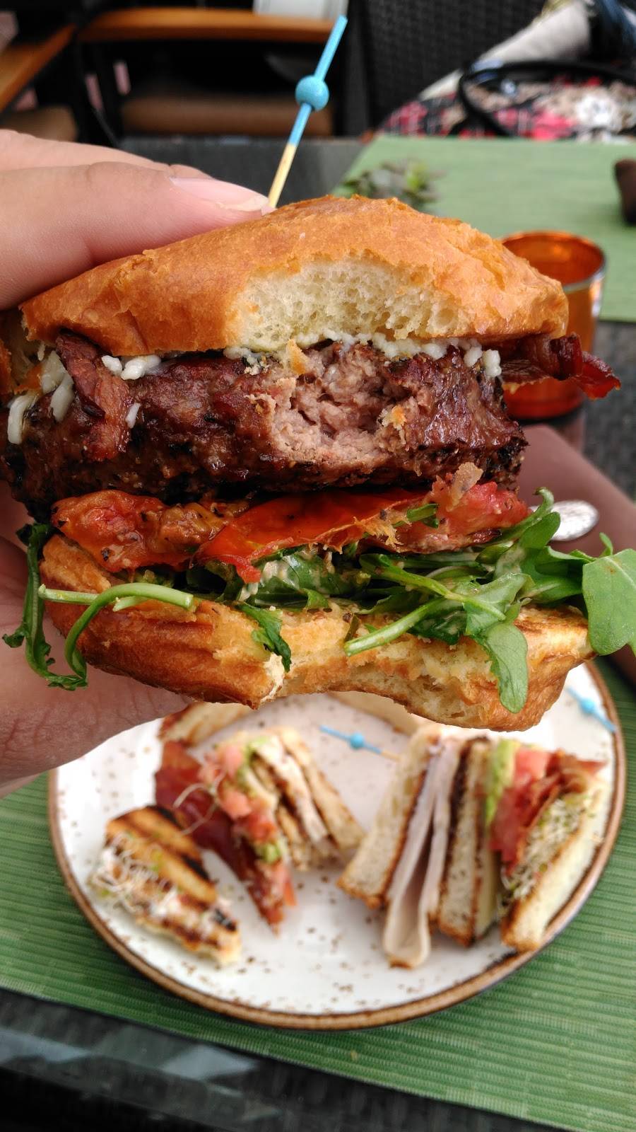 Shades Restaurant | restaurant | Hilton Waterfront Beach Resort, 21100 Pacific Coast Hwy, Huntington Beach, CA 92648, USA | 7148458000 OR +1 714-845-8000