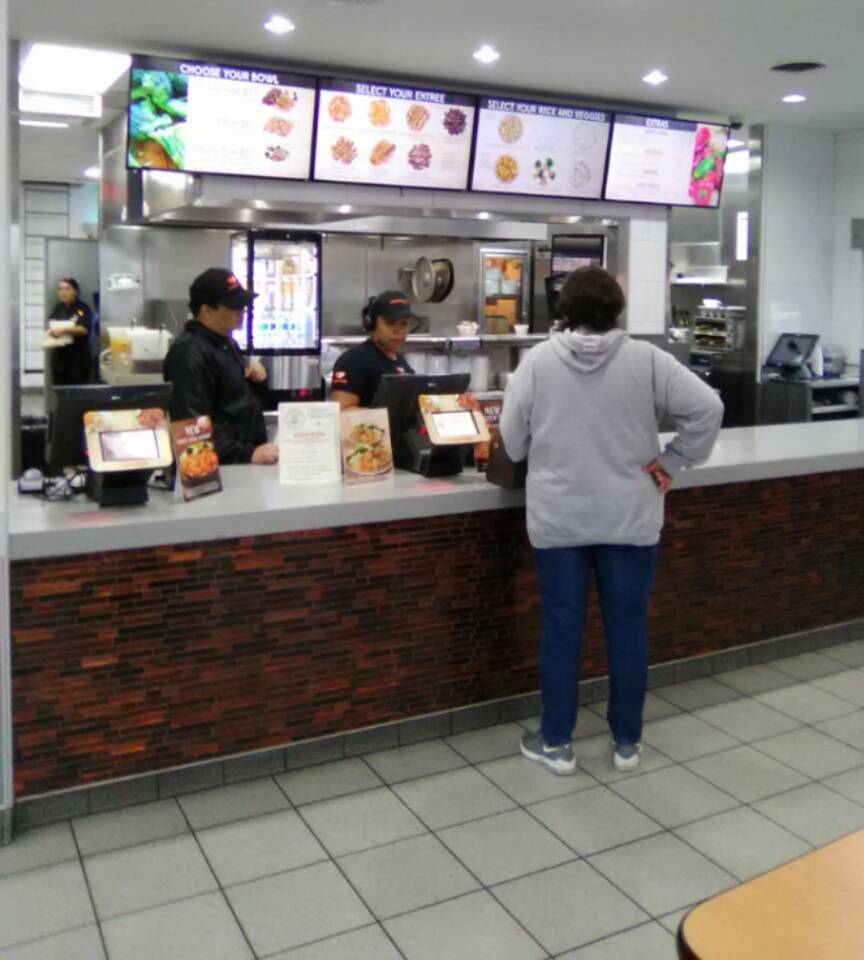 Yoshinoya Olympic & Alameda | restaurant | 1777 E Olympic Blvd, Los Angeles, CA 90021, USA | 2133271070 OR +1 213-327-1070