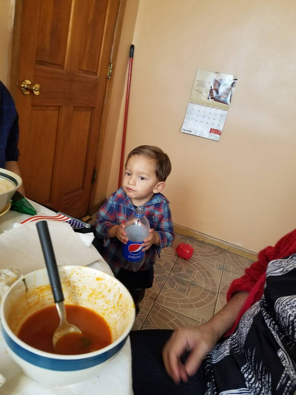 Papa Freddys | restaurant | 2001 W 35th St, Chicago, IL 60609, USA | 7738909060 OR +1 773-890-9060