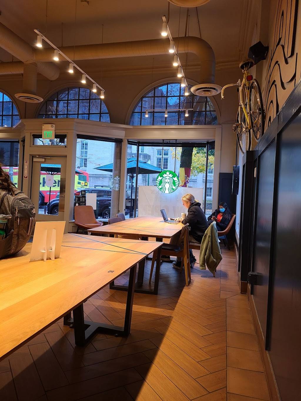 Starbucks | cafe | 110 S Indiana Ave, Bloomington, IN 47408, USA | 8123336075 OR +1 812-333-6075