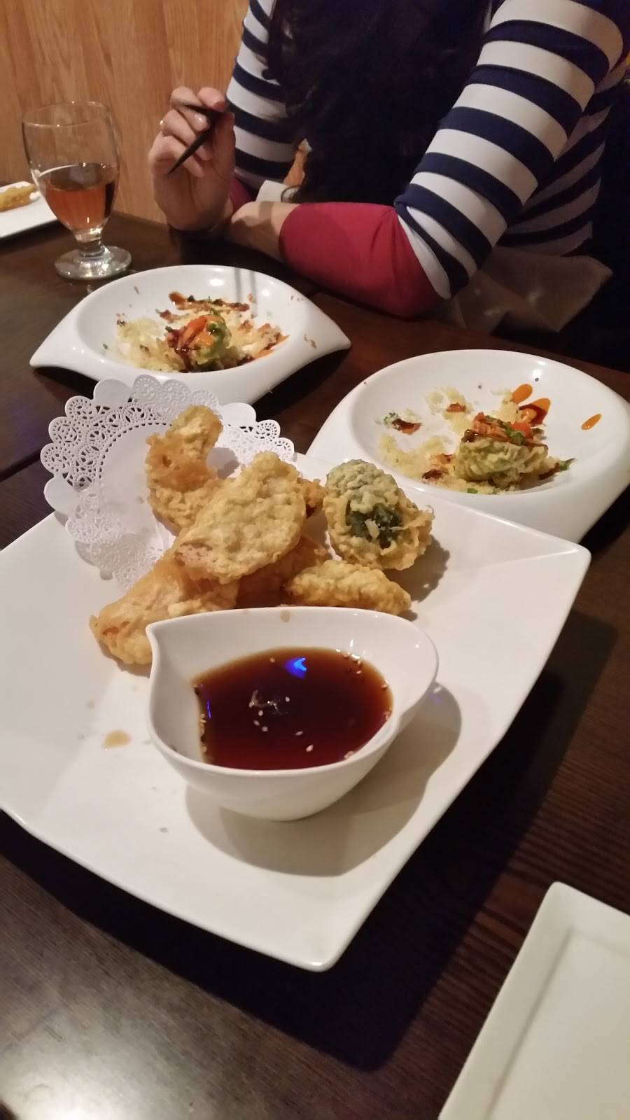 Temaki Sushi Bar | restaurant | 19 S Olive St, Media, PA 19063, USA | 6105665363 OR +1 610-566-5363