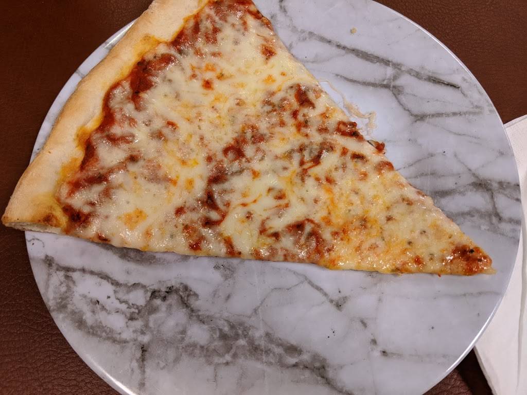 Salt Springs Pizza | restaurant | 14100 North Highway 19, Salt Springs, FL 32134, USA | 3526856665 OR +1 352-685-6665