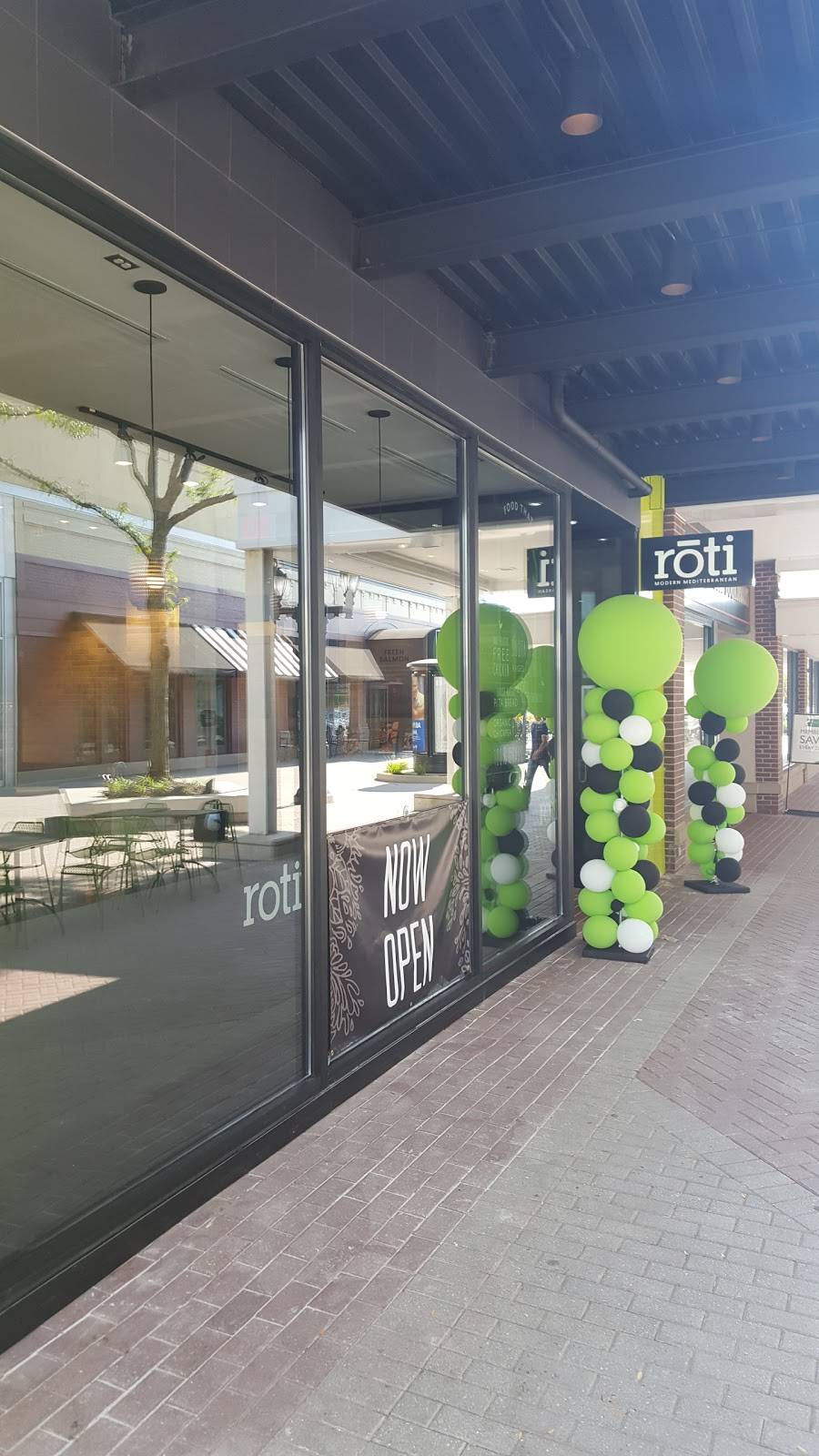 Roti Modern Mediterranean | restaurant | 4999 Old Orchard Shop Center East Ring Rd, Skokie, IL 60077, USA | 8479726874 OR +1 847-972-6874