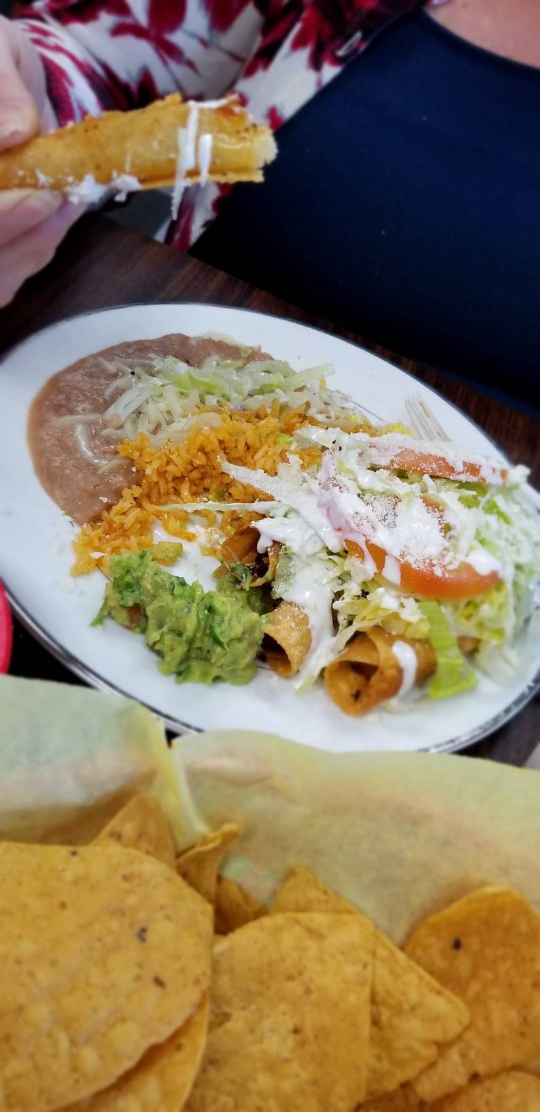 Pronto Pizza | meal takeaway | 1734 W 1st St, Santa Ana, CA 92703, USA | 7146675001 OR +1 714-667-5001