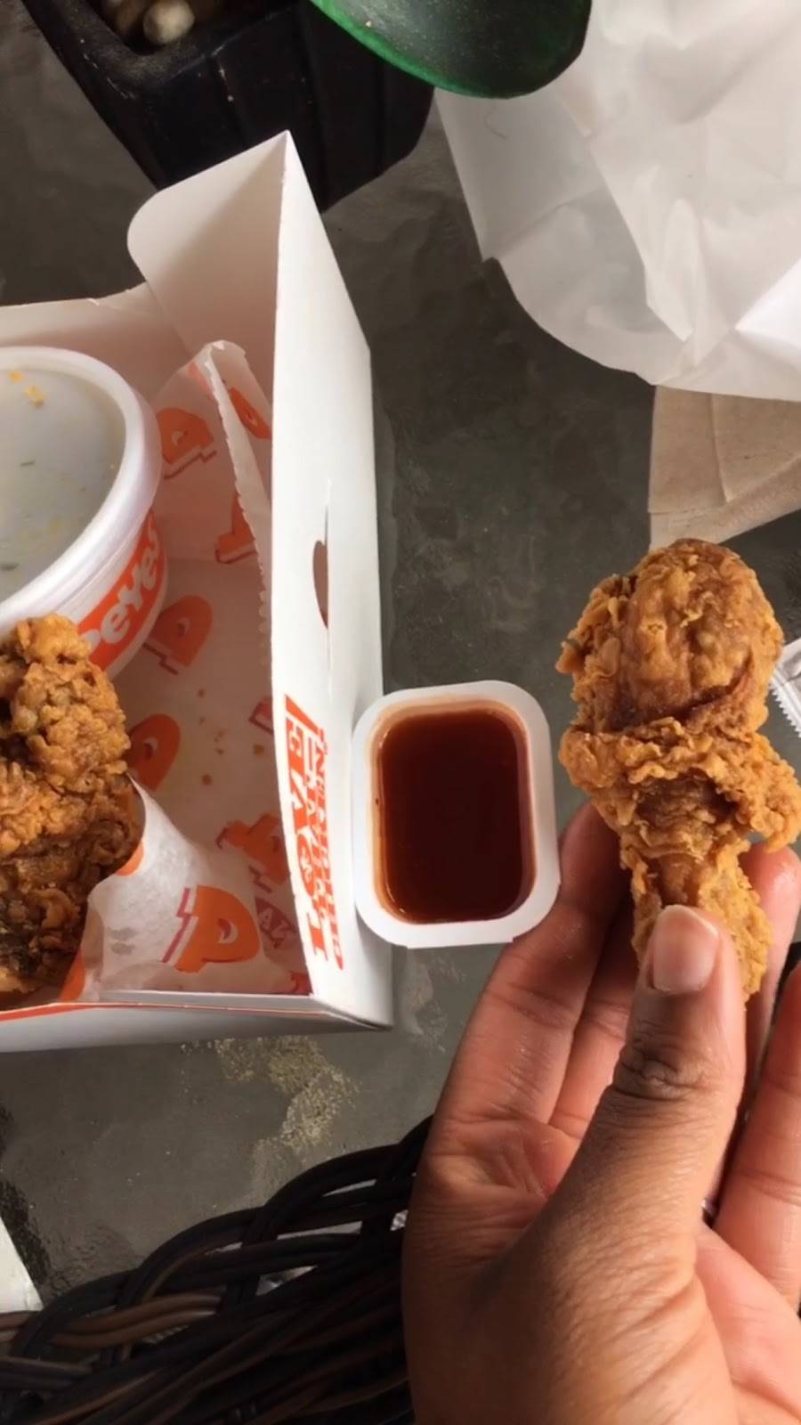 Popeyes Louisiana Kitchen | restaurant | 10419 S Memorial Dr, Tulsa, OK 74133, USA | 9183696262 OR +1 918-369-6262