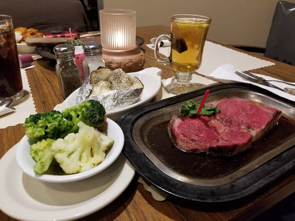 Robies Restaurant & Bar | restaurant | 109 W Main St, Attica, IN 47918, USA | 7657644351 OR +1 765-764-4351